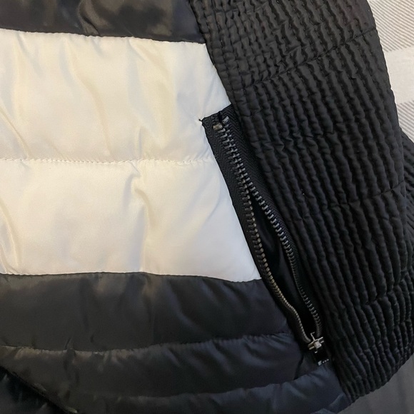 Women’s Puffy Warm Coat | STEVE MADDEN - Picture 6 of 9